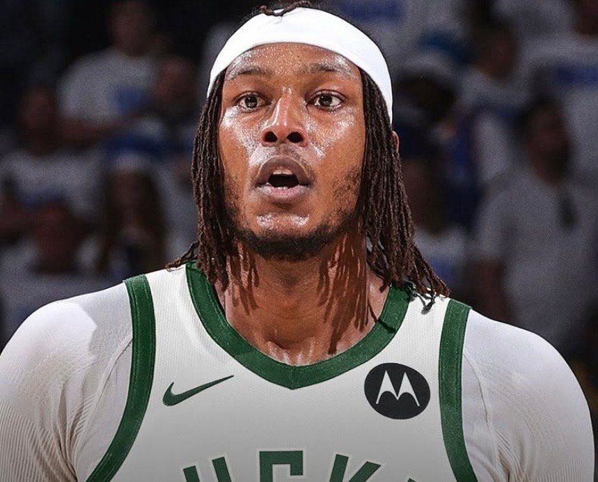 Milwaukee sin comprador para el contrato de Myles Turner