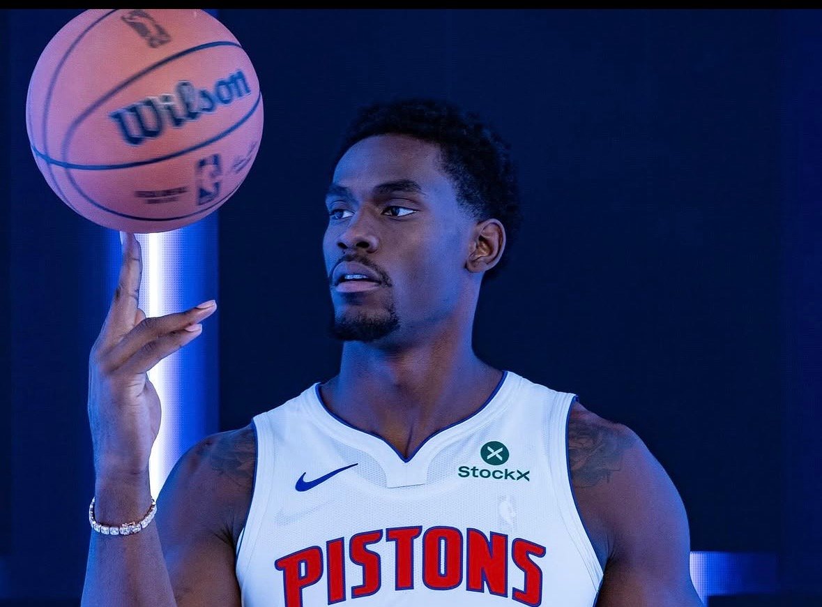 Detroit sube oferta a 190 millones por Jalen Duren