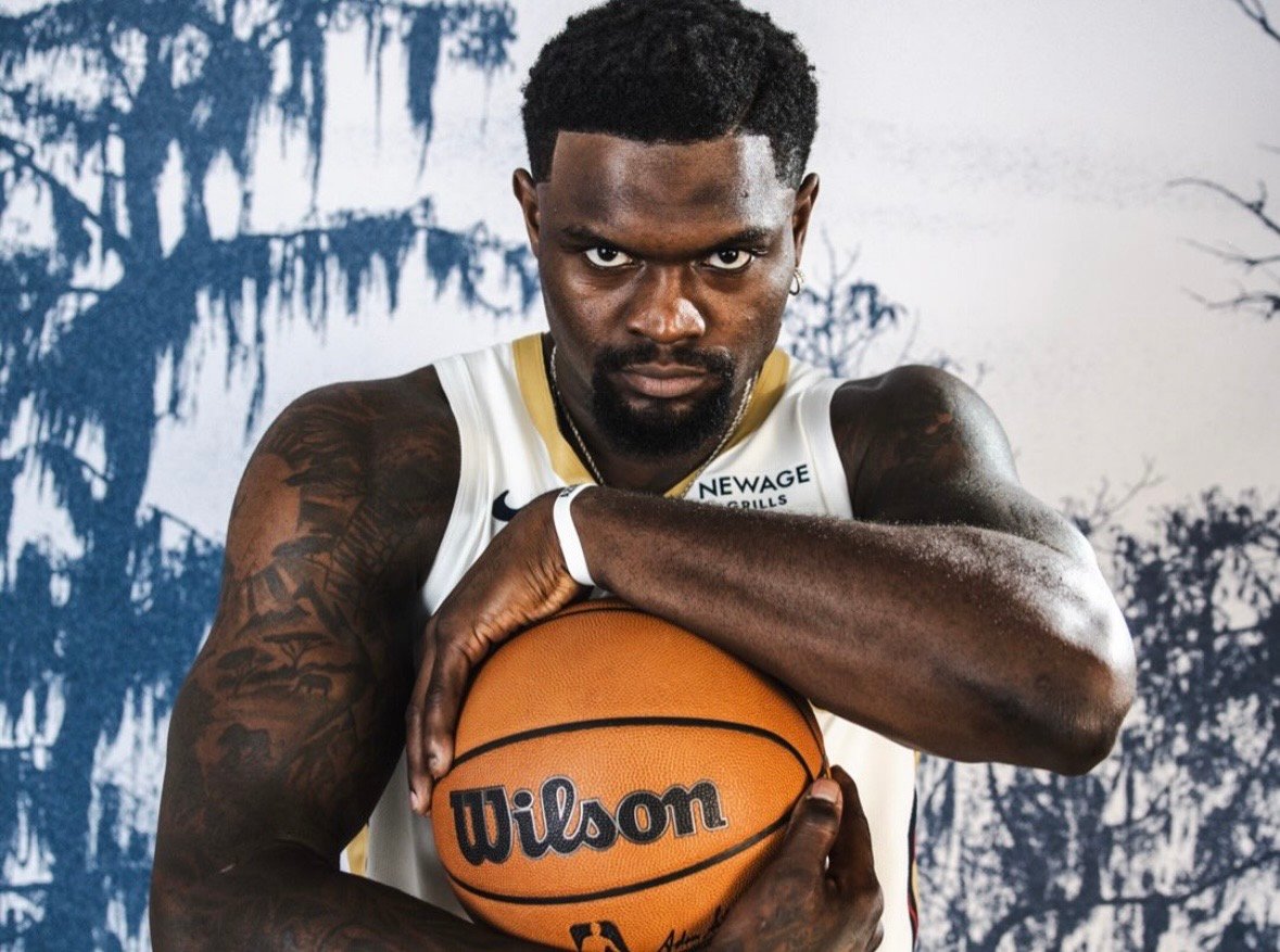 Pelicans no negocian extensión de Zion Williamson por ahora