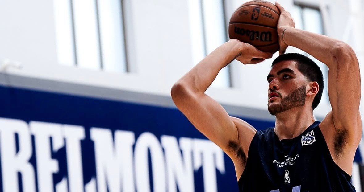 Zach Edey recibe el alta médica y podría jugar en pretemporada