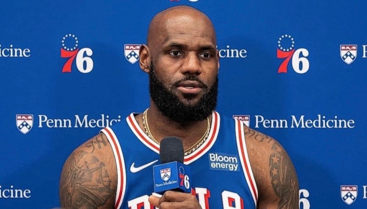 LeBron James destaca el partido de práctica de los 76ers