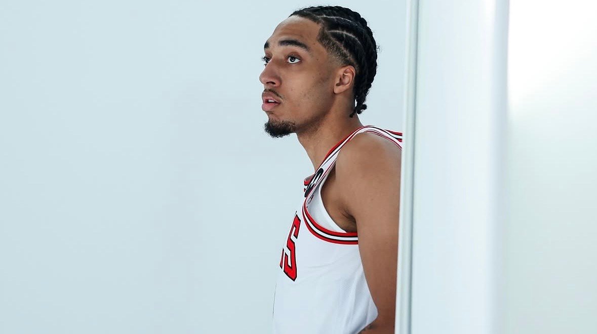 Noa Essengue mejora en el campamento de Chicago Bulls