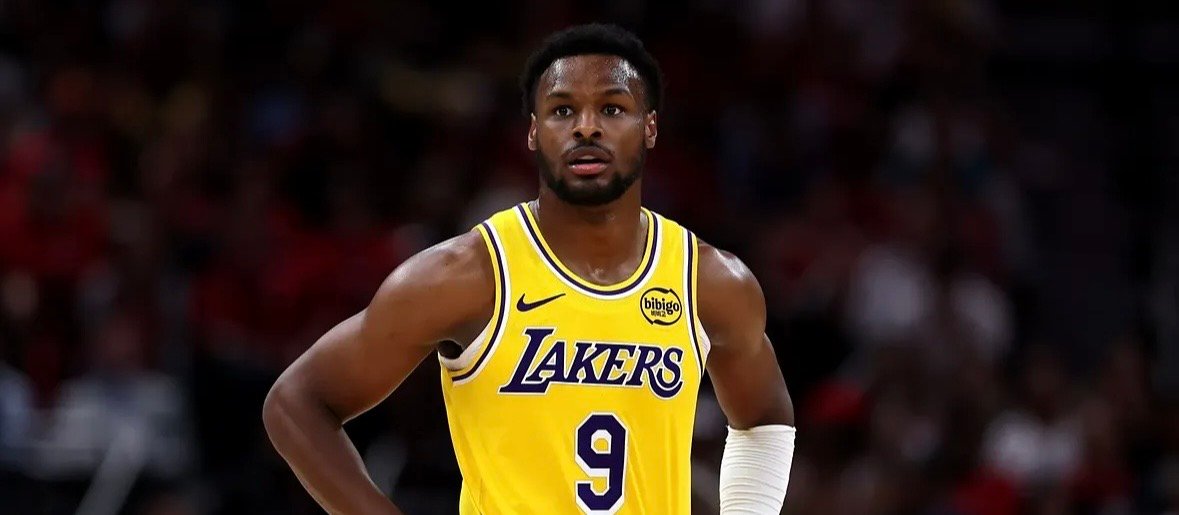 Bronny James apuesta por ser base en su tercera temporada